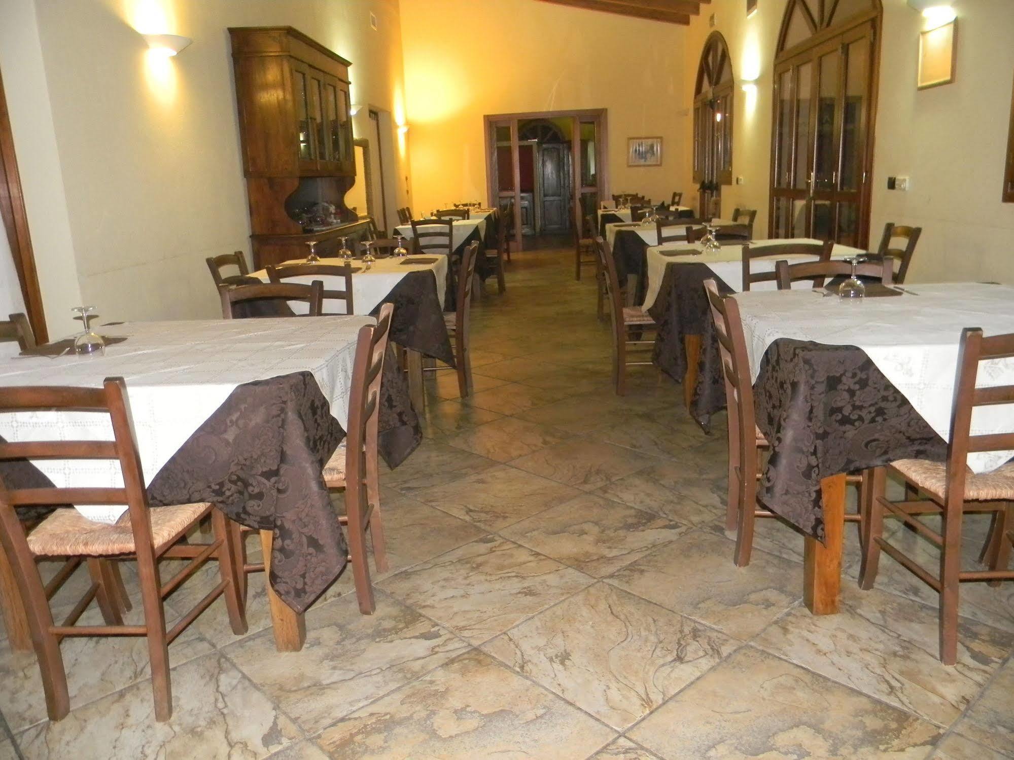 איגלסיאס Hotel Sport Village מראה חיצוני תמונה