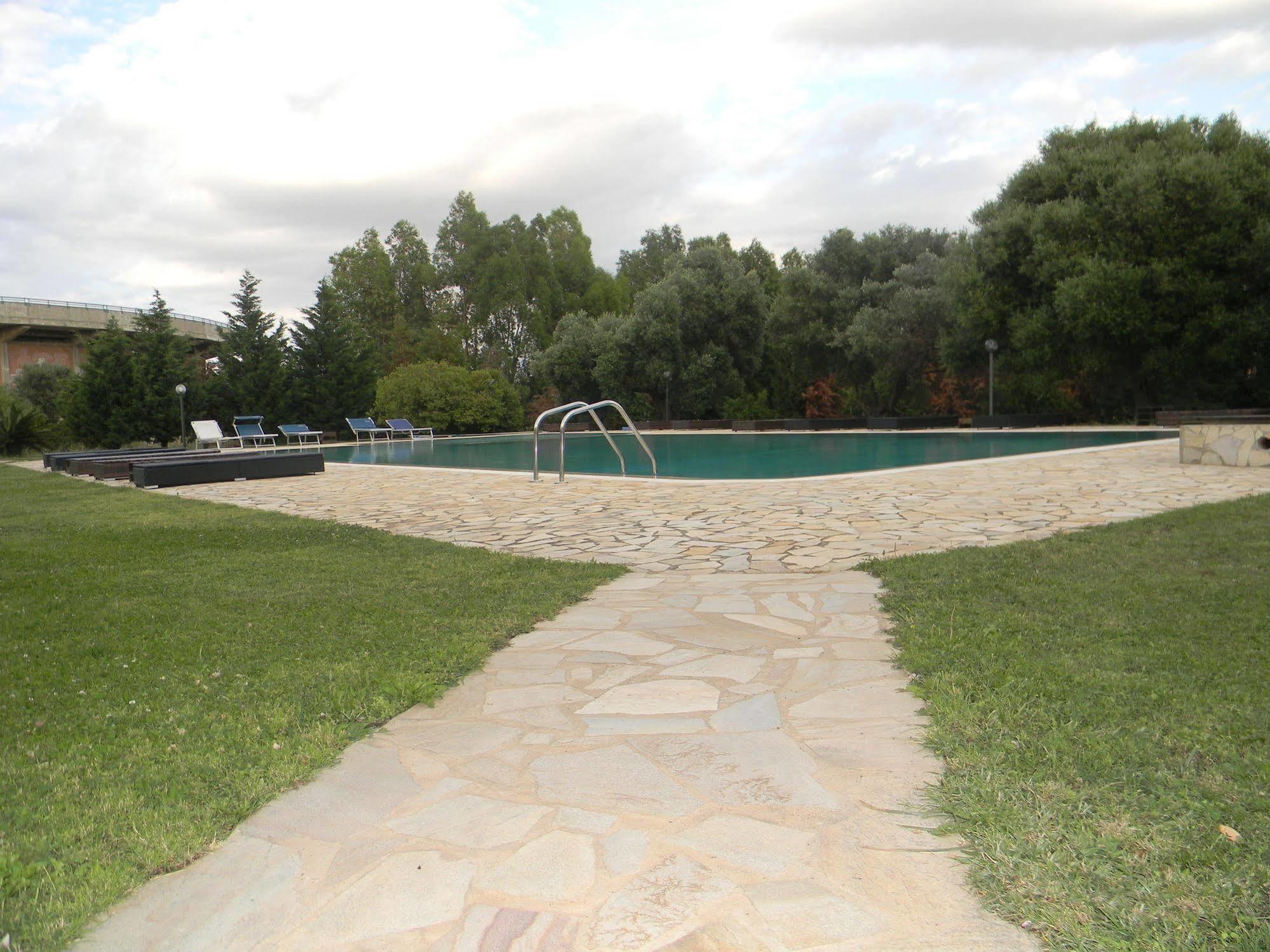 איגלסיאס Hotel Sport Village מראה חיצוני תמונה