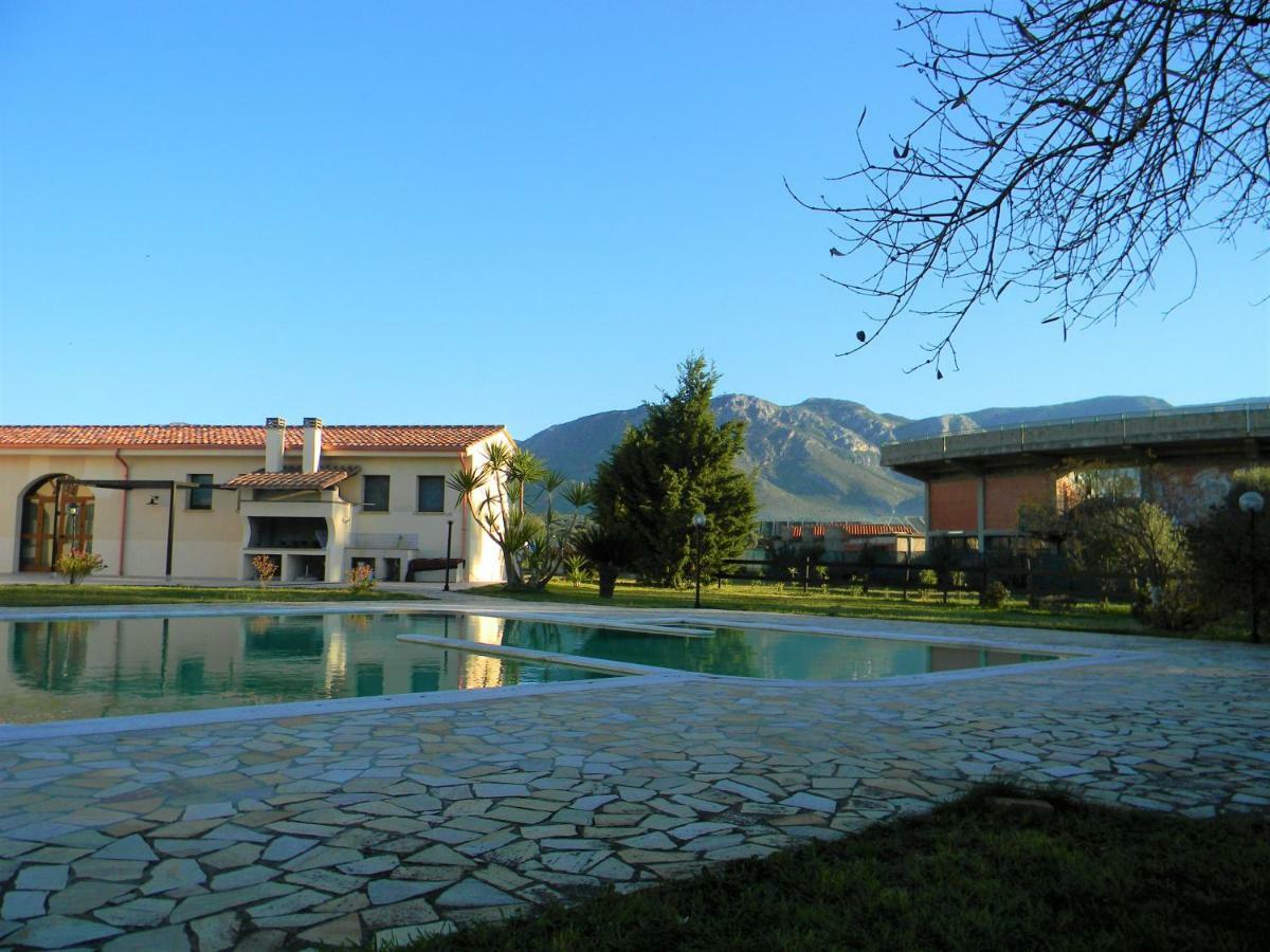איגלסיאס Hotel Sport Village מראה חיצוני תמונה